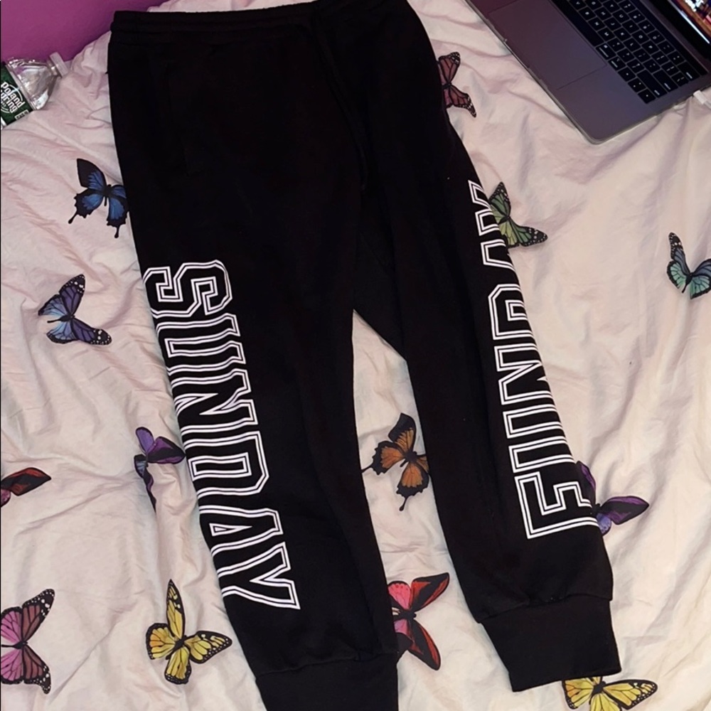 Cute black Sub_urban Riot sweatpants
